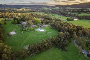 Kangaroo Manor, Yarra Junction